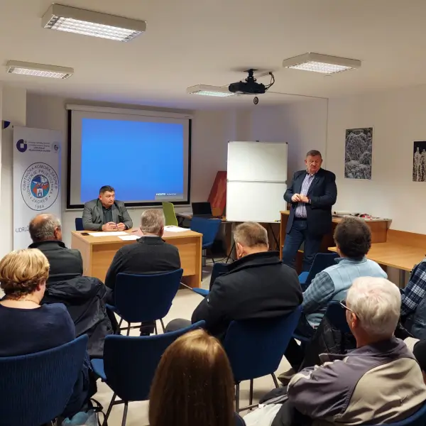 Pročitajte više o članku Održana redovna skupština Udruženja prijevoznika Zagreb